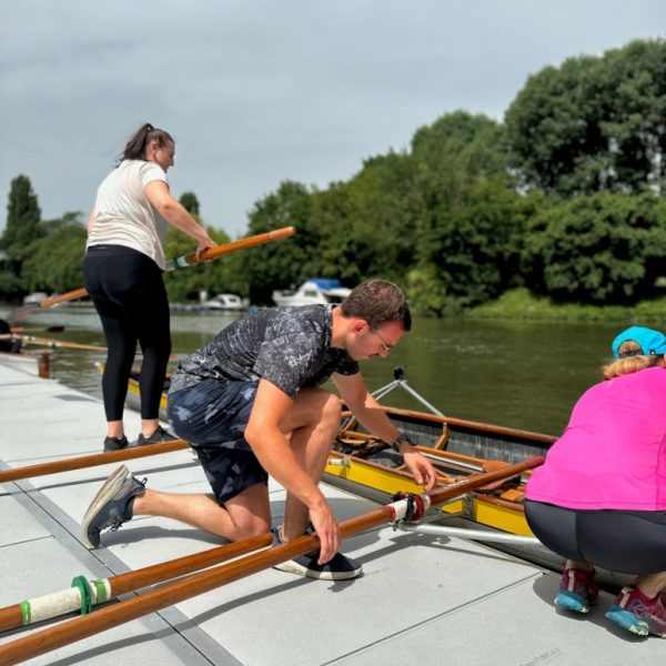 Vorbereitungen für das erste Mal auf dem Wasser